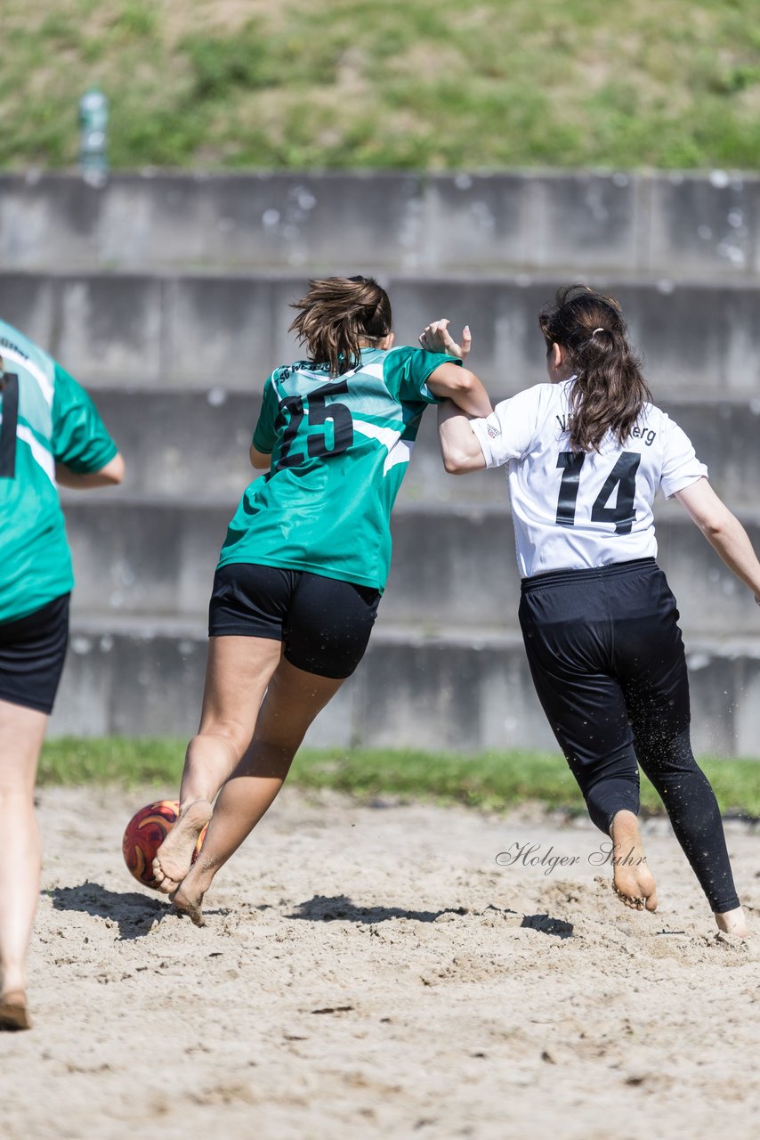 Bild 107 - wBJ/wCJ Beachsoccer Cup